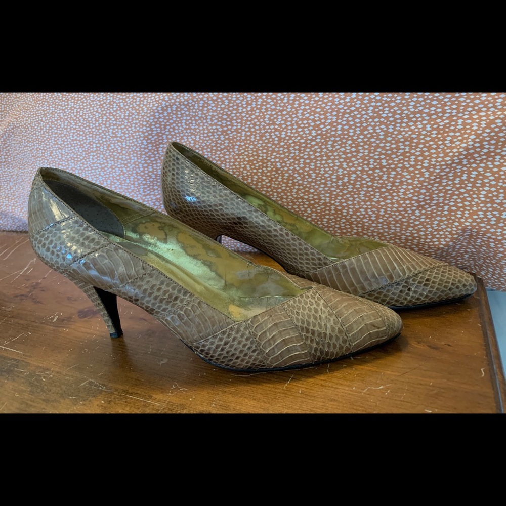 Snake skin/leather heels 10M